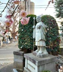 真福寺の弘法大師修行像｜弘法大師空海の石像